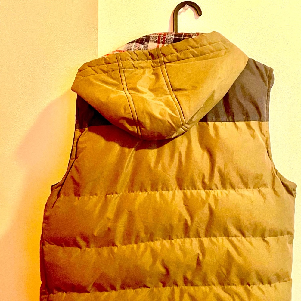 Vest - Picture 2 of 2
